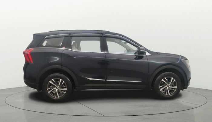 2023 Mahindra XUV700 AX 5 P MT 7 STR, Petrol, Manual, 13,935 km, Right Side View