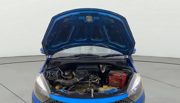 2018 Tata Tiago XZ PLUS DUAL TONE PETROL, Petrol, Manual, 80,193 km, Open Bonet