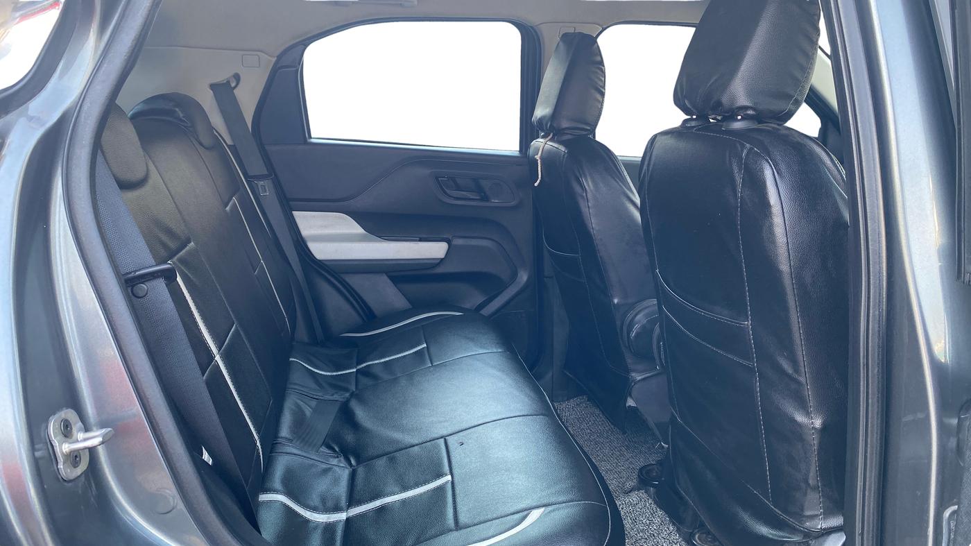 2024 Tata PUNCH ACCOMPLISHED MT CNG, CNG, Manual, 64,239 km, Right Side Rear Door Cabin