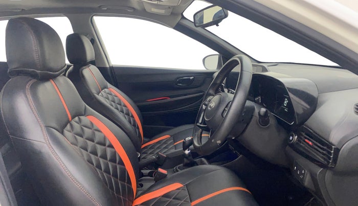 2021 Hyundai NEW I20 ASTA (O) 1.2 MT, Petrol, Manual, 69,787 km, Right Side Front Door Cabin