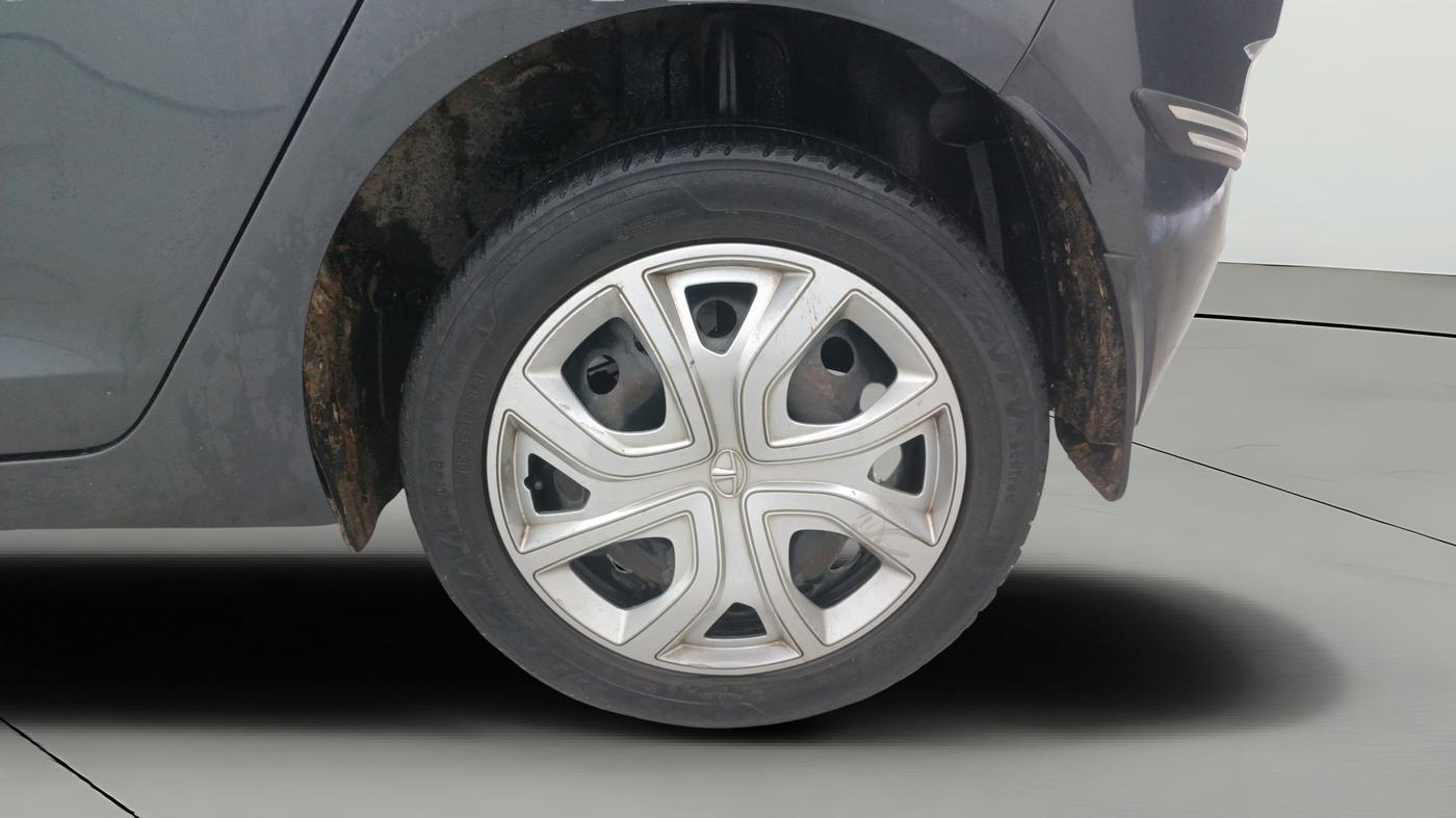 2021 Tata ALTROZ XM PLUS PETROL, Petrol, Manual, 93,595 km, Left Rear Wheel