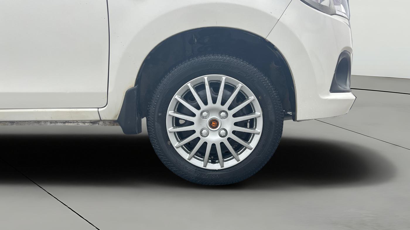 2016 Maruti Alto K10 VXI, Petrol, Manual, 18,871 km, Right Front Wheel