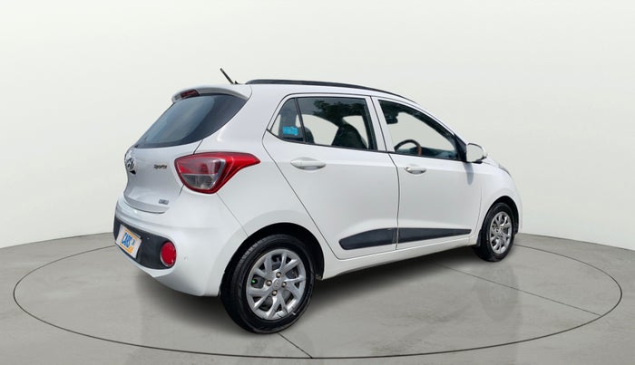 2017 Hyundai Grand i10 SPORTZ (O) 1.2 KAPPA VTVT, Petrol, Manual, 67,512 km, Right Back Diagonal