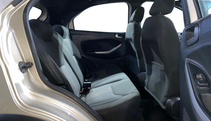 2018 Ford FREESTYLE TREND 1.2 PETROL, Petrol, Manual, 15,660 km, Right Side Rear Door Cabin