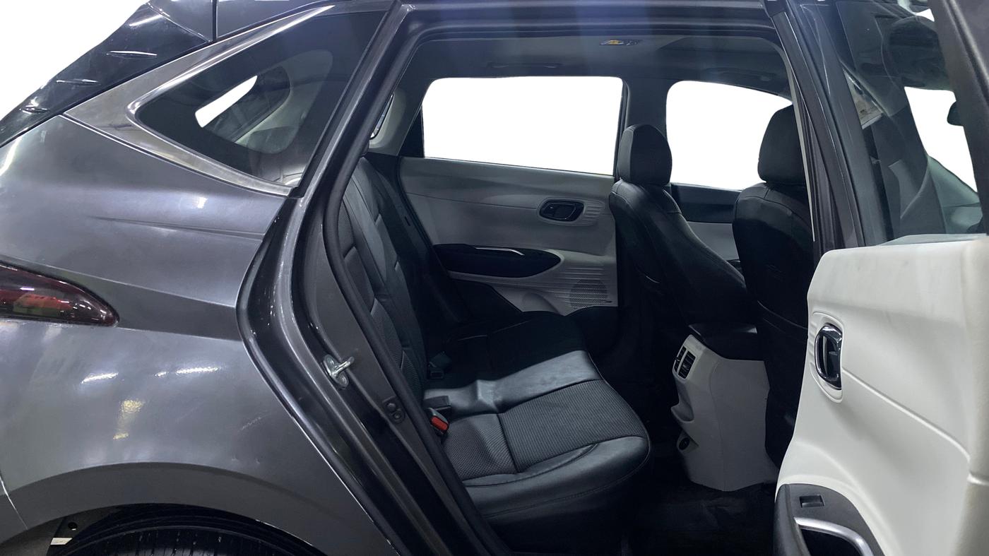 2025 Hyundai NEW I20 ASTA (O) 1.2 MT, Petrol, Manual, 10,726 km, Right Side Rear Door Cabin