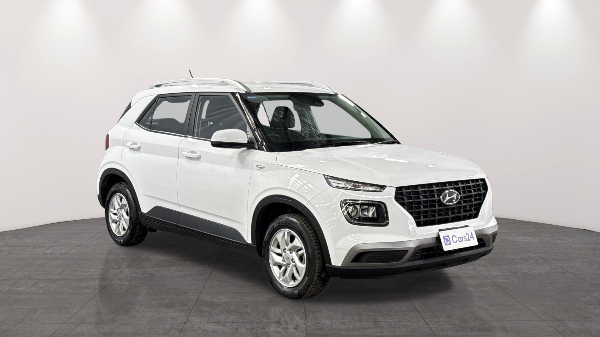 Hyundai Venue image