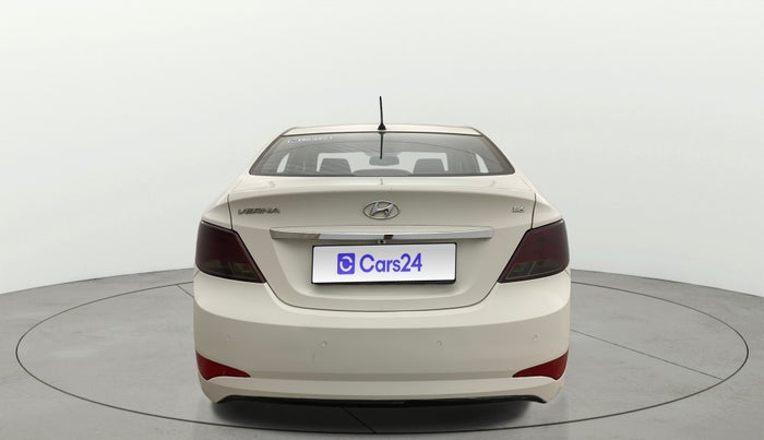 2015 Hyundai Verna FLUIDIC 4S 1.6 VTVT S(O), Petrol, Manual, 71,982 km, Back/Rear
