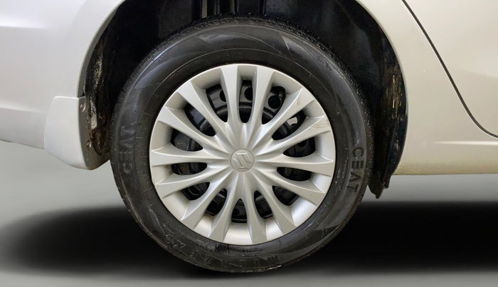 2014 Maruti Ciaz VXI, Petrol, Manual, 50,619 km, Right Rear Wheel