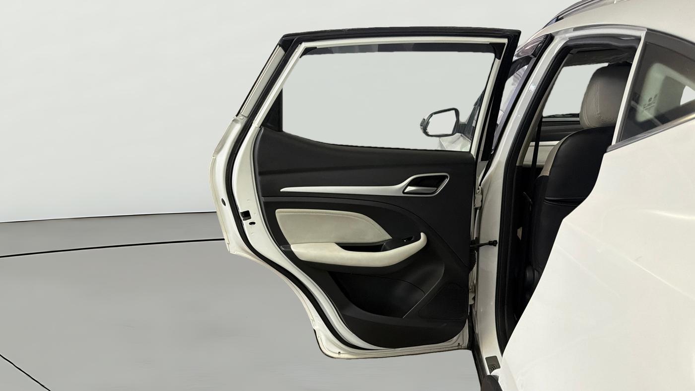 2024 MG ASTOR Select 1.5 CVT (Ivory), Petrol, Automatic, 24,466 km, LHS Rear Door