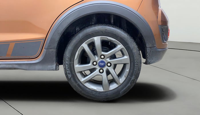 2018 Ford FREESTYLE TITANIUM 1.5 DIESEL, Diesel, Manual, 78,288 km, Left Rear Wheel