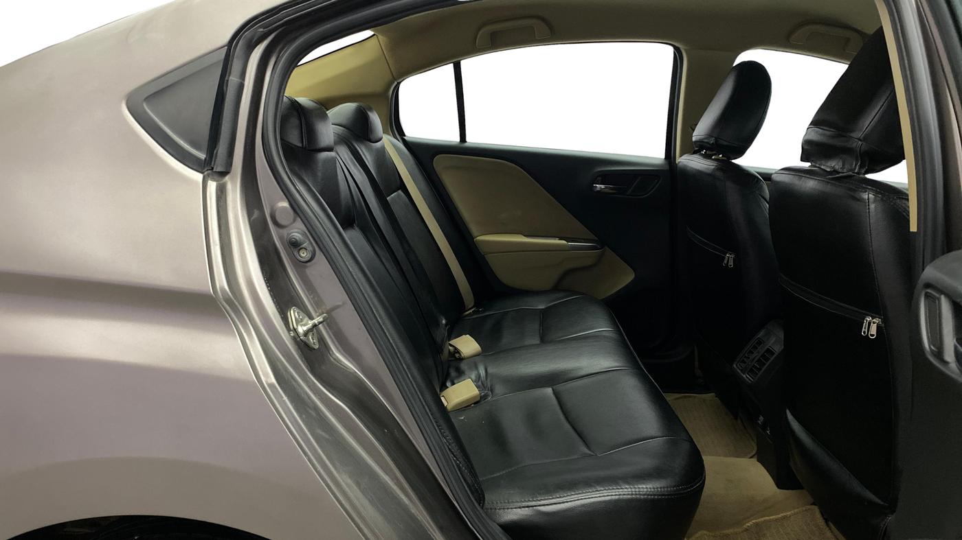 2016 Honda City 1.5L I-VTEC V MT, Petrol, Manual, 85,645 km, Right Side Rear Door Cabin