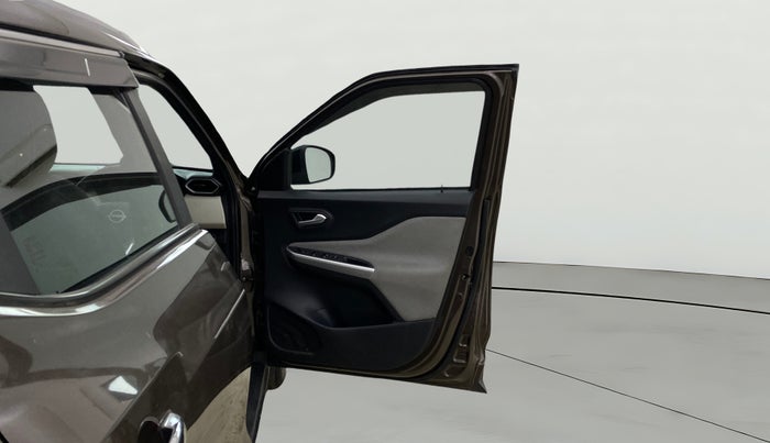 2023 Nissan MAGNITE XV Premium AMT, Petrol, Automatic, 38,936 km, RHS Front Door