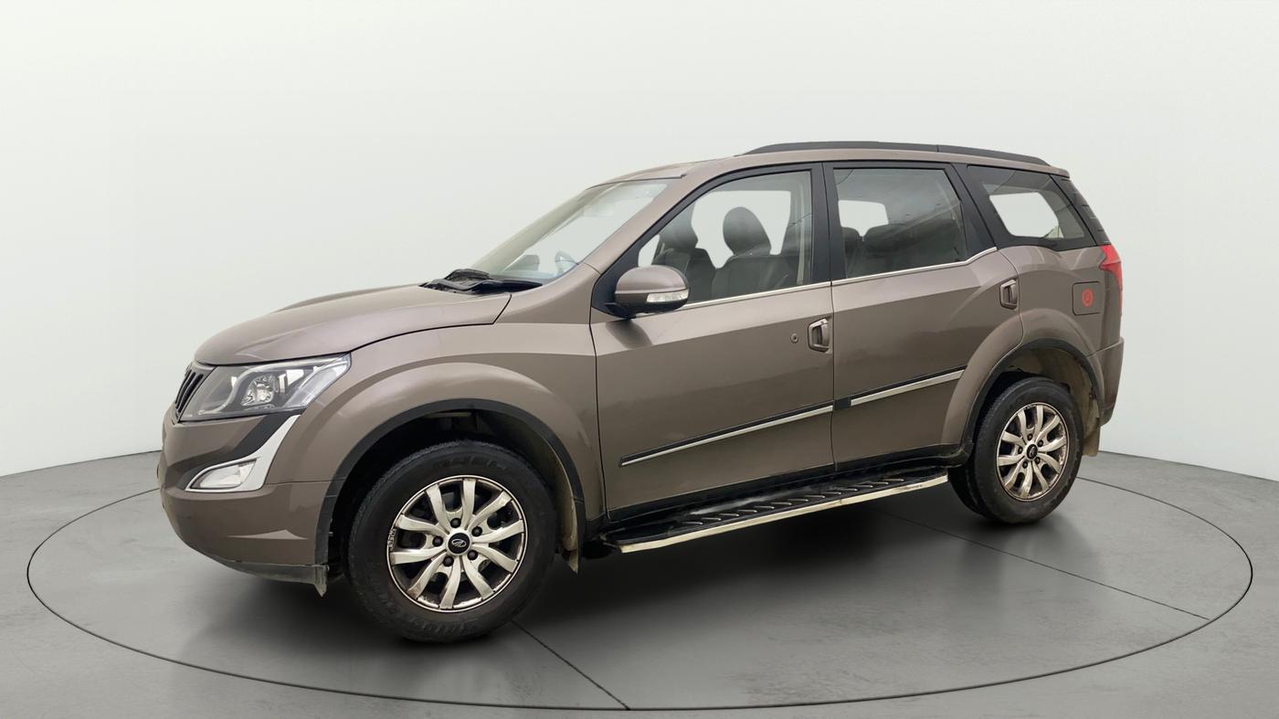 2018 Mahindra XUV500 W10, Diesel, Manual, 55,972 km, Left Front Diagonal