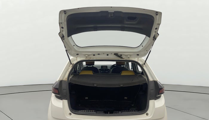 2020 Tata ALTROZ XE PETROL, Petrol, Manual, 33,190 km, Boot Door Open