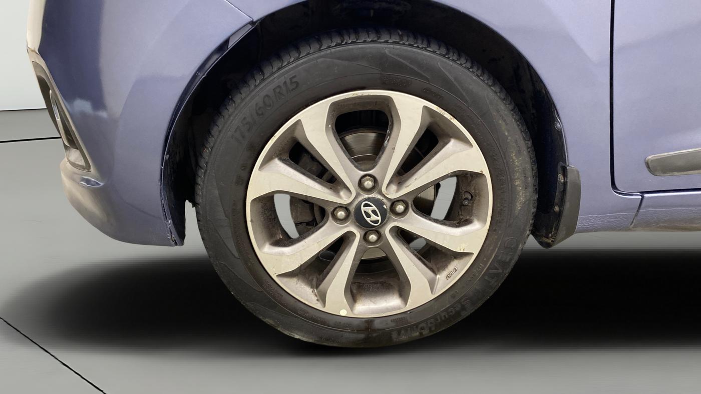 2015 Hyundai Xcent SX AT 1.2 (O), Petrol, Automatic, 50,093 km, Left Front Wheel
