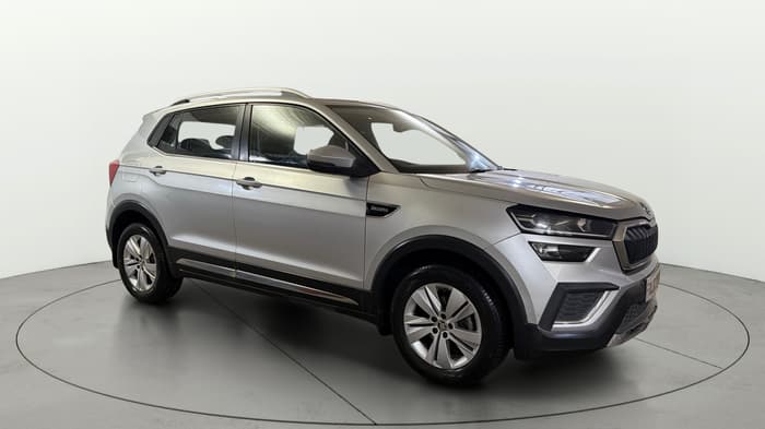 2022 Skoda KUSHAQ AMBITION 1.0L TSI AT, Petrol, Automatic, 42,510 km, Right Front Diagonal
