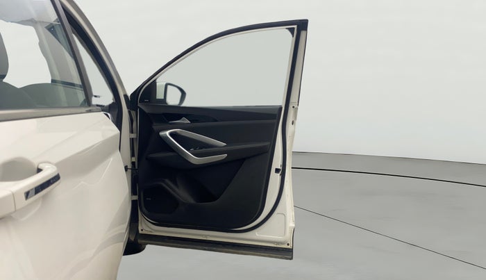 2020 MG HECTOR SMART HYBRID 1.5 PETROL, Petrol, Manual, 39,286 km, RHS Front Door