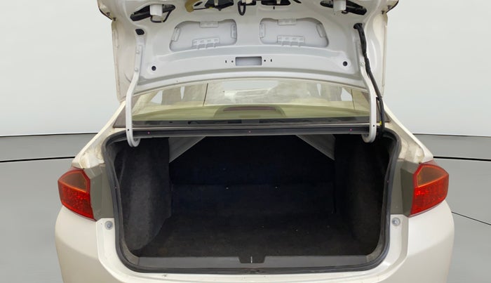 2016 Honda City 1.5L I-VTEC V MT, Petrol, Manual, 86,593 km, Boot Open Zoomed View