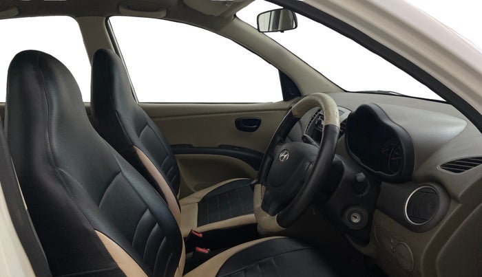 2017 Hyundai i10 MAGNA 1.1, Petrol, Manual, 98,021 km, Right Side Front Door Cabin