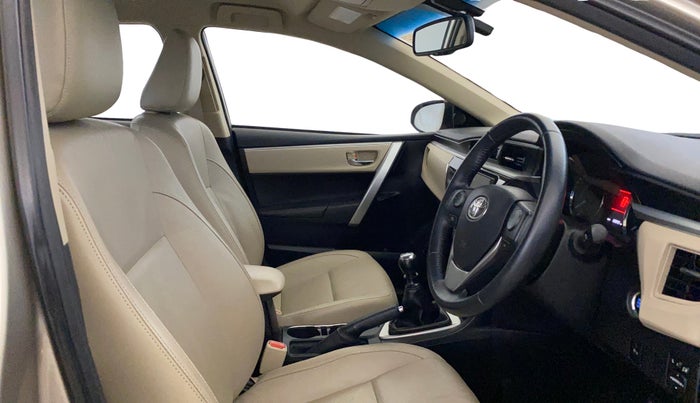 2015 Toyota Corolla Altis G PETROL, Petrol, Manual, 68,892 km, Right Side Front Door Cabin