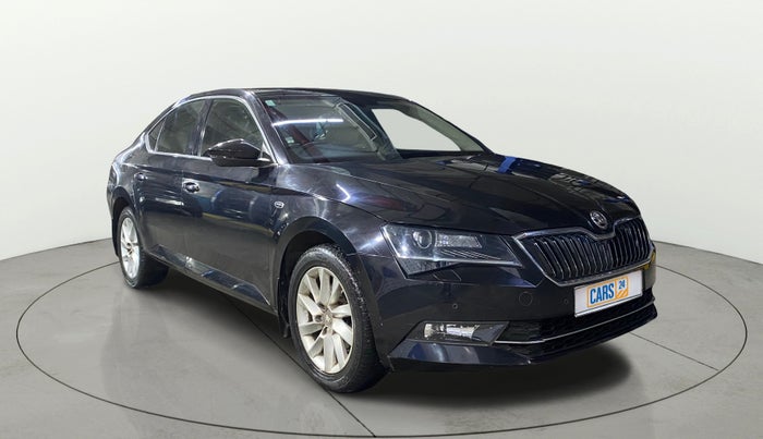 2016 Skoda Superb L&K 1.8 TSI AT, Petrol, Automatic, 28,278 km, SRP