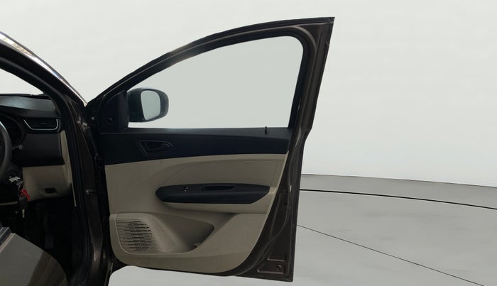 2022 Renault TRIBER RXL MT, Petrol, Manual, 27,492 km, RHS Front Door