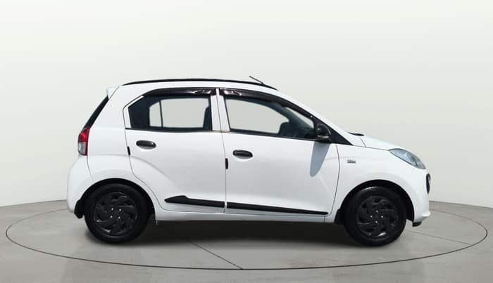 2019 Hyundai NEW SANTRO Sportz AMT SE, CNG, Automatic, 49,470 km, Right Side View