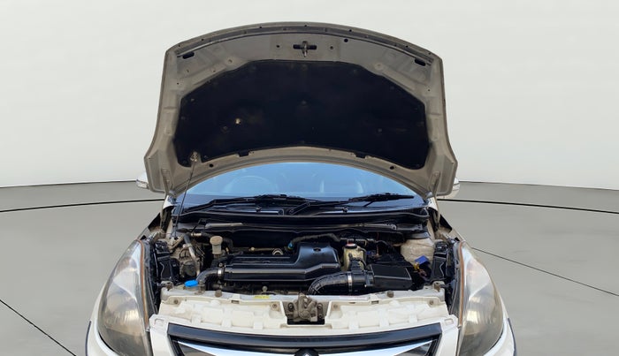 2016 Maruti Swift Dzire VDI, Diesel, Manual, 1,17,600 km, Open Bonet