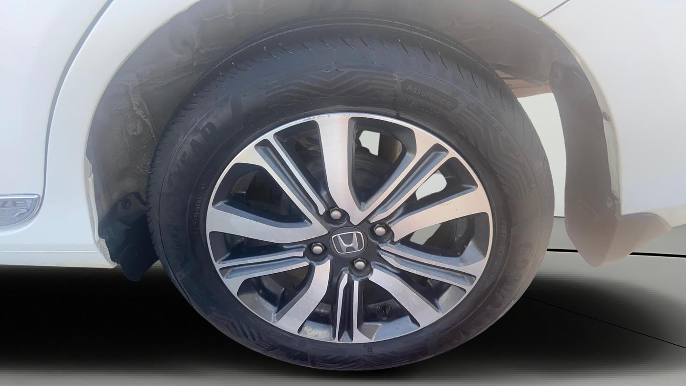 2021 Honda Amaze 1.5L I-DTEC VX CVT, Diesel, Automatic, 1,01,194 km, Left Rear Wheel