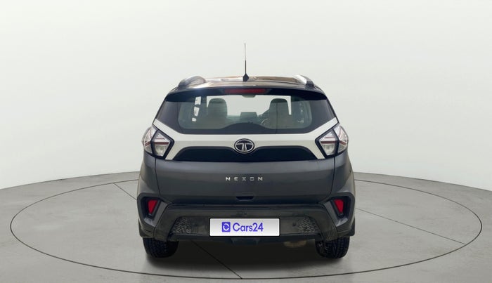 2021 Tata NEXON XMA SUNROOF PETROL, Petrol, Automatic, 50,214 km, Back/Rear