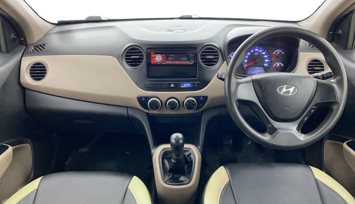 2015 Hyundai Xcent BASE 1.1, Diesel, Manual, 1,17,985 km, Dashboard