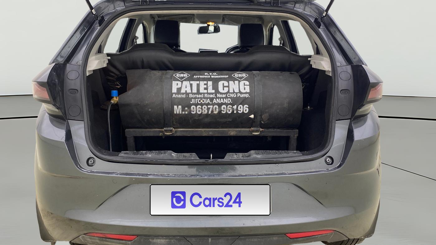 2020 Tata ALTROZ XT PETROL, CNG, Manual, 70,603 km, Boot Open Zoomed View
