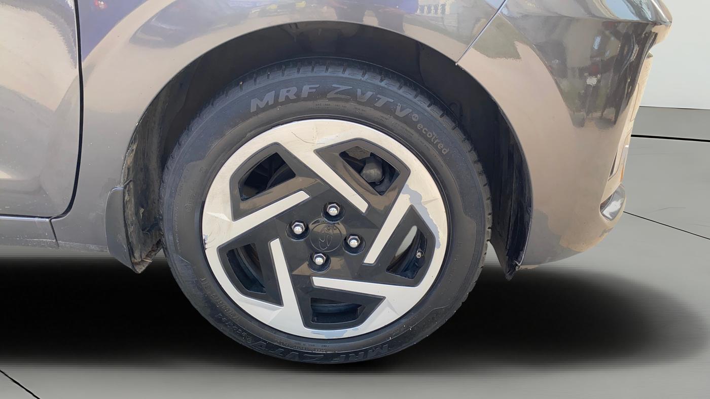 2023 Hyundai GRAND I10 NIOS SPORTZ 1.2 KAPPA VTVT CNG, CNG, Manual, 83,091 km, Right Front Wheel