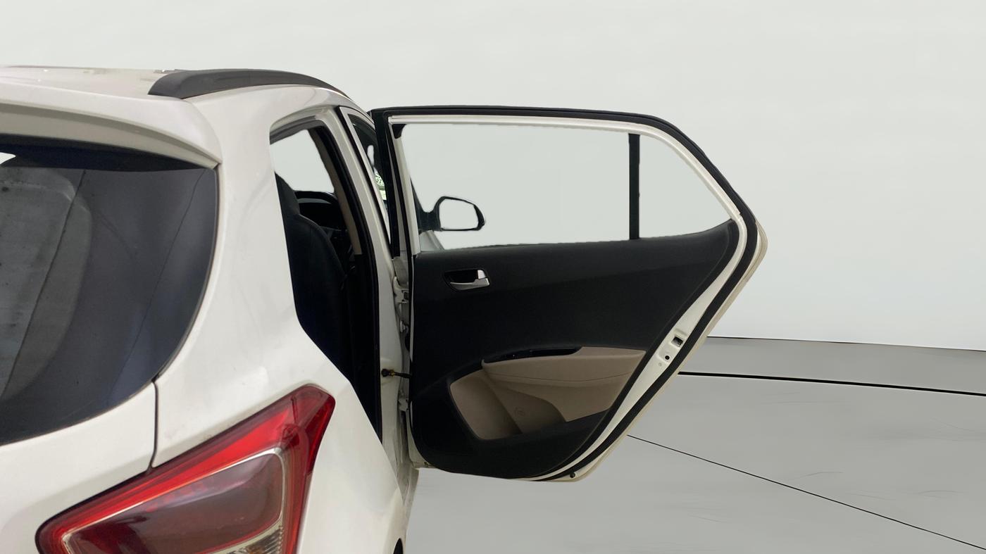 2015 Hyundai Grand i10 ASTA AT 1.2 KAPPA VTVT, Petrol, Automatic, 26,549 km, RHS Rear Door