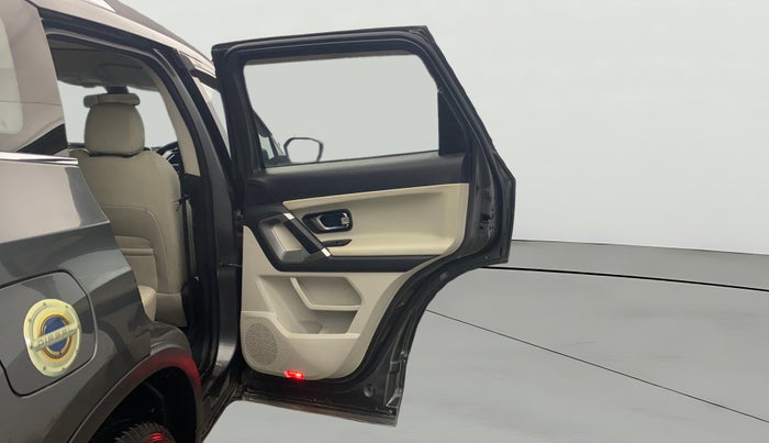 2022 Tata Safari XZ PLUS, Diesel, Manual, 49,123 km, RHS Rear Door