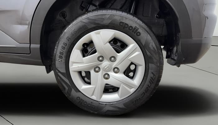 2021 Hyundai VENUE S 1.2, Petrol, Manual, 8,772 km, Left Rear Wheel