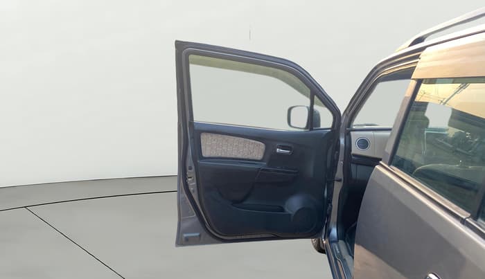 2017 Maruti Wagon R 1.0 VXI, Petrol, Manual, 79,970 km, LHS Front Door