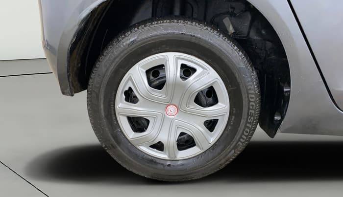 2023 Tata ALTROZ XE PETROL, Petrol, Manual, 34,057 km, Right Rear Wheel