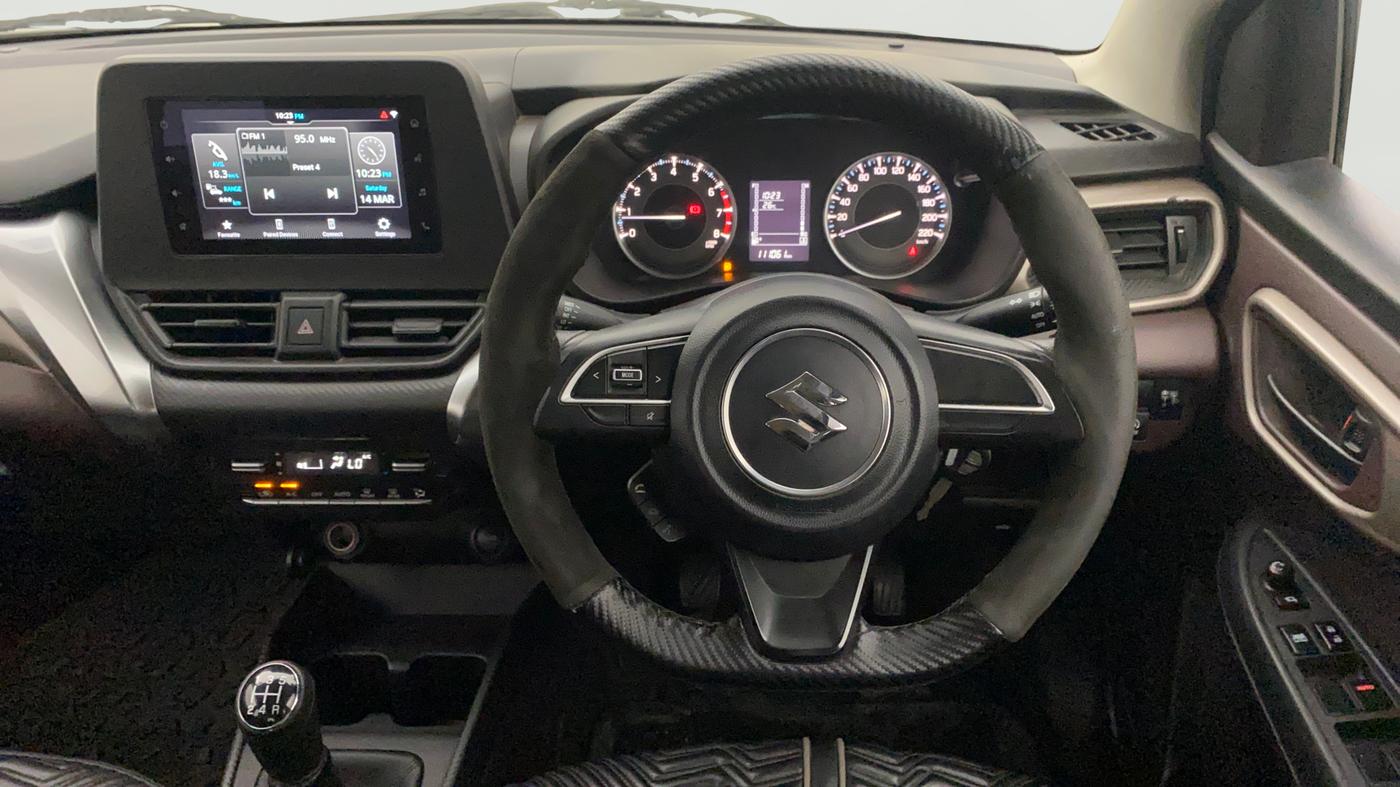 2023 Maruti FRONX DELTA PLUS 1.2MT, Petrol, Manual, 1,11,061 km, Steering Wheel Close Up