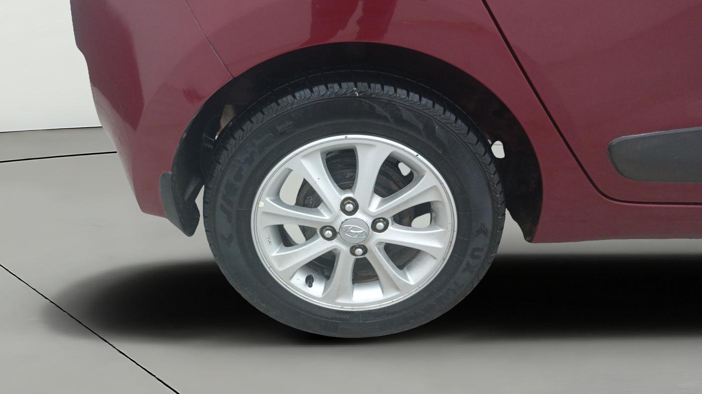 2014 Hyundai Grand i10 ASTA AT 1.2 KAPPA VTVT, Petrol, Automatic, 66,107 km, Right Rear Wheel