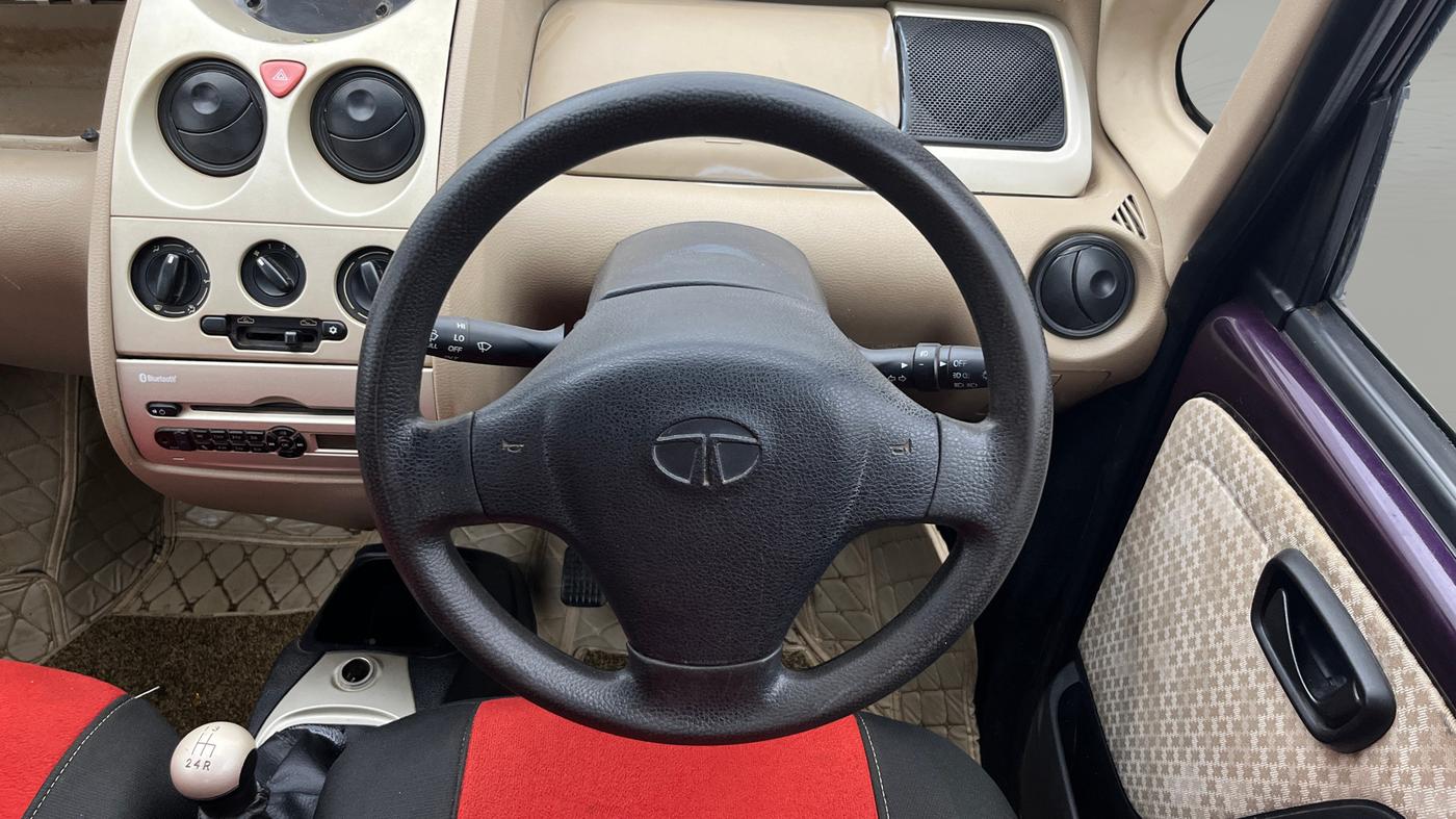 2014 Tata Nano TWIST XT, Petrol, Manual, 89,598 km, Steering Wheel Close Up