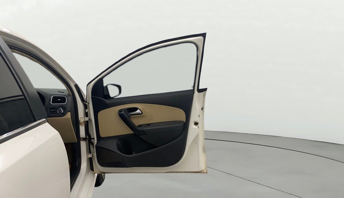 2016 Volkswagen Polo HIGHLINE1.2L, Petrol, Manual, 76,926 km, RHS Front Door