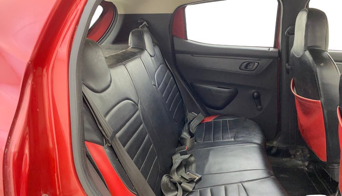 2016 Renault Kwid RXT 0.8, Petrol, Manual, 37,995 km, Right Side Rear Door Cabin