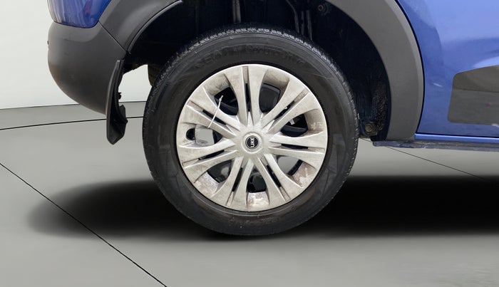 2021 Renault TRIBER RXZ AMT, Petrol, Automatic, 40,160 km, Right Rear Wheel