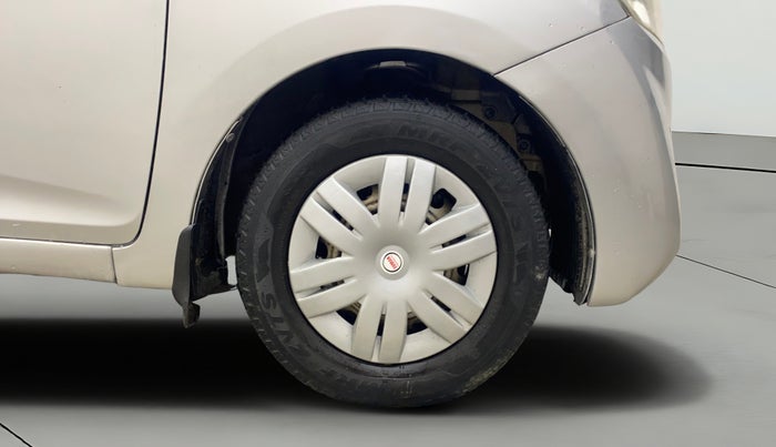 2015 Hyundai Eon ERA +, Petrol, Manual, 93,621 km, Right Front Wheel