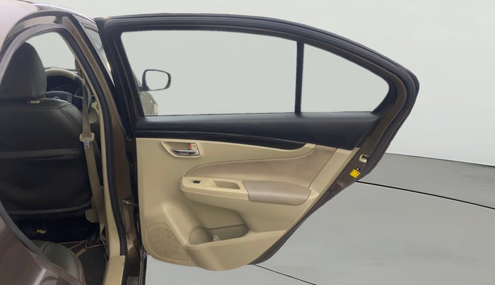 2016 Maruti Ciaz VXI+, Petrol, Manual, 89,193 km, RHS Rear Door