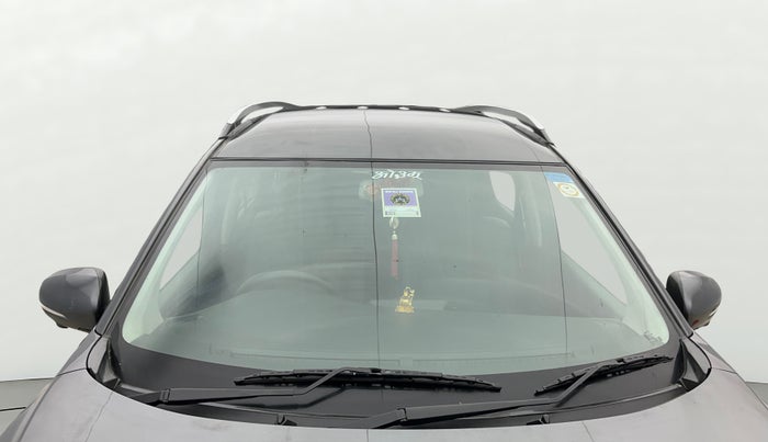 2023 Maruti XL6 ALPHA MT, Petrol, Manual, 32,459 km, Front Windshield