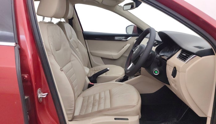 2017 Skoda Octavia STYLE PLUS AT 1.8 TSI, Petrol, Automatic, 1,00,780 km, Right Side Front Door Cabin