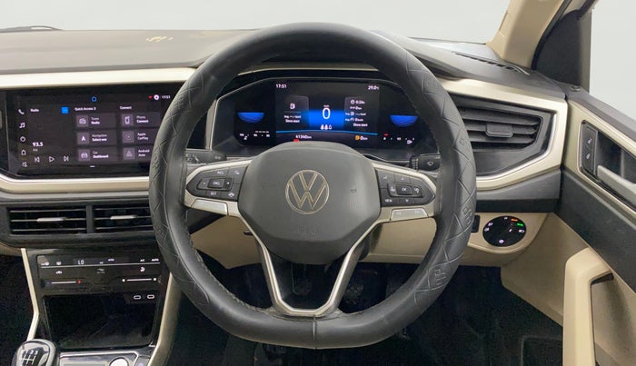 2023 Volkswagen VIRTUS TOPLINE TSI 1.0 MT, Petrol, Manual, 41,340 km, Steering Wheel Close Up