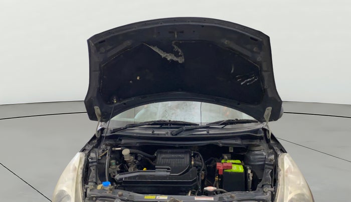 2015 Maruti Swift LXI (O), Petrol, Manual, 69,788 km, Open Bonet